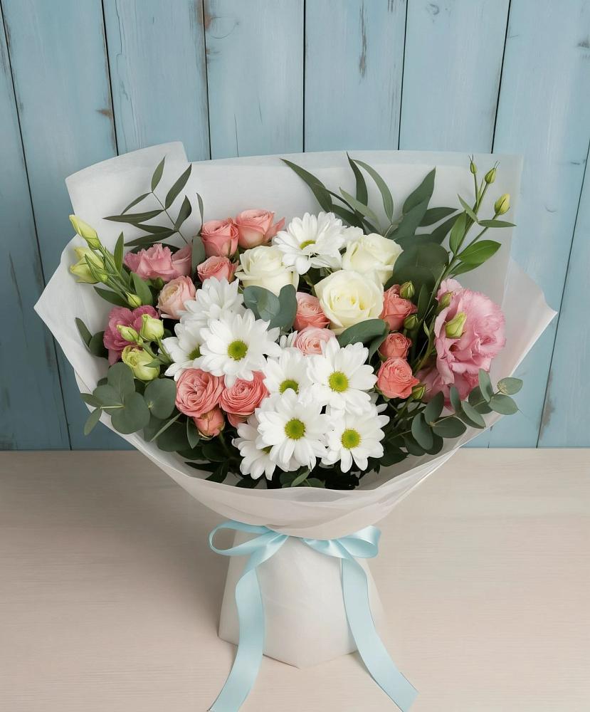 Букет цветов из: Розы, Лизиантусы и Хризантемы в Гороховке