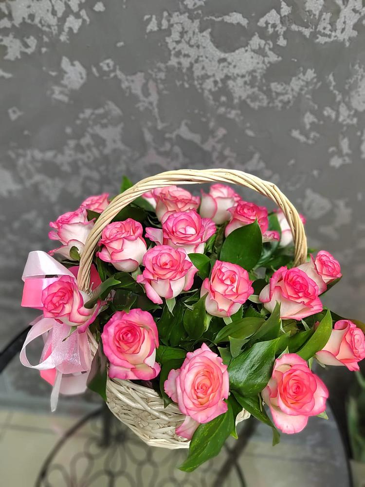 Цветочная композиция из Розы в корзине в Гороховке
