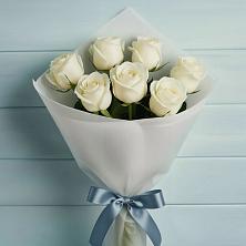 Букет 7 Белых роз Эдлесс Лав в Гороховке