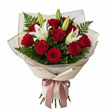 Букет цветов из:  Лилии и Розы в Гороховке