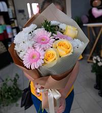 Букет цветов из:  Герберы, Розы и Хризантемы в Гороховке