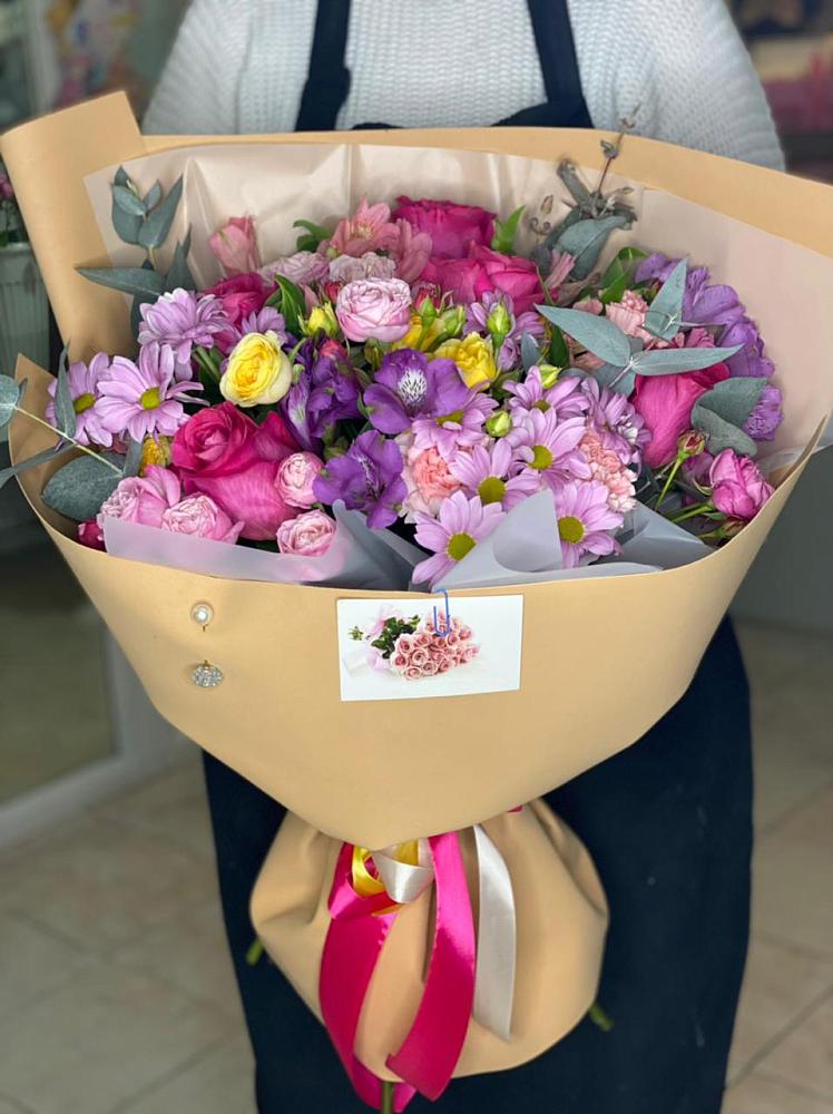 Букет цветов из: Хризантемы, Гвоздики и Альстромерии в Гороховке