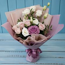 Букет цветов из:  Розы и Лизиантусы в Гороховке