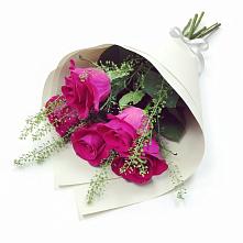 Букет цветов из:  Розы #REPLACE_PRED# Гороховке