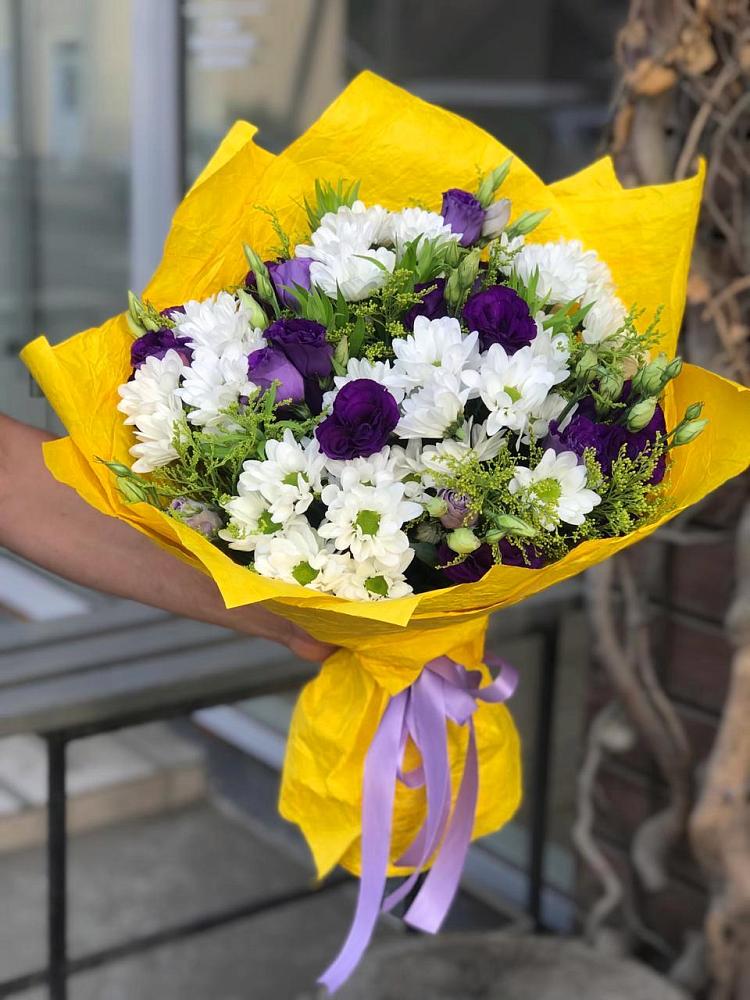 Букет цветов из: Ирисы, Хризантемы и Ромашки в Гороховке