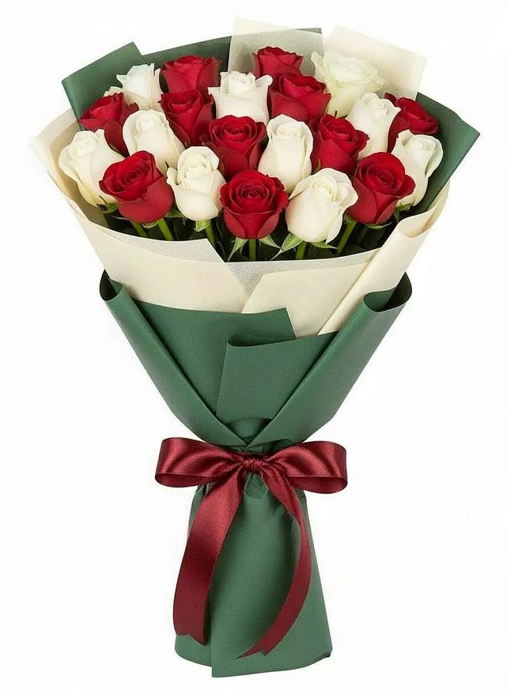 Букет Микс из красных и белых роз в Гороховке