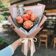 Букет цветов из:  Розы #REPLACE_PRED# Гороховке