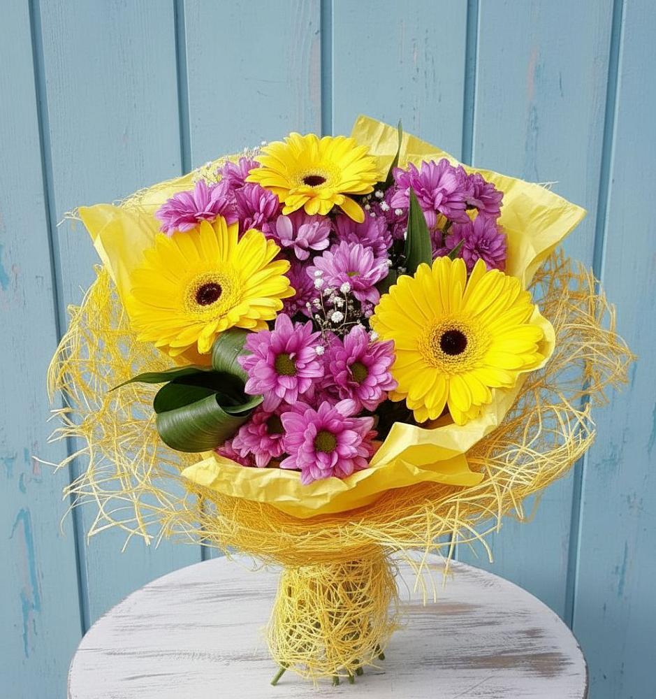 Букет цветов из: Хризантемы и Герберы в Гороховке