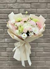 Букет цветов из:  Гвоздики, Розы, Лизиантусы и Хризантемы в Гороховке
