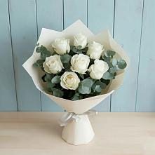 Букет Белые розы в Эвкалипте в Гороховке