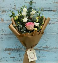 Букет цветов из:  Розы и Лизиантусы в Гороховке